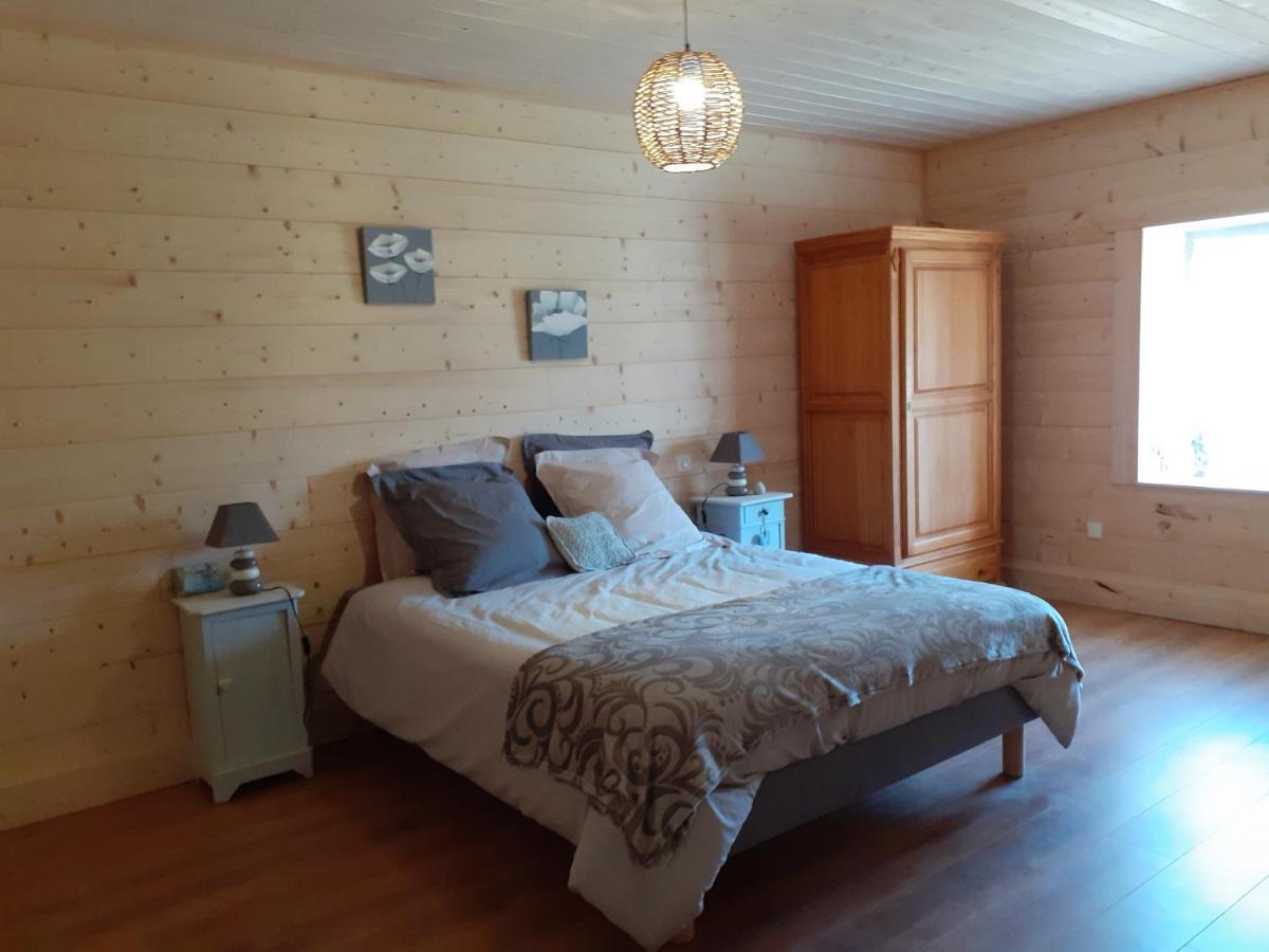 Les Trois Charmes Hotel Chaucenne Екстериор снимка